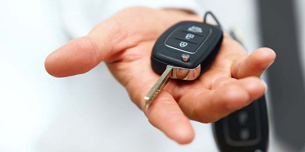 Is it possible to program a Nissan key online?